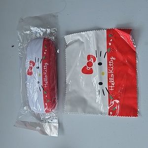 Hello Kitty Eyeglass case with matching cloth